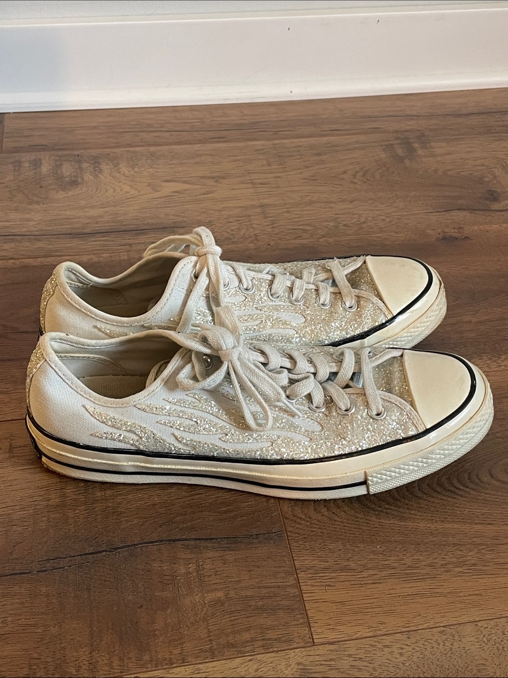 Converse Women’s Glitter Shine Chuck Taylor All Star 1970S Size 9